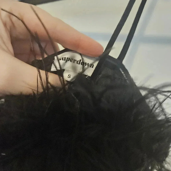 Superdown Erica Mini Feather Dress NWT Size Small - Picture 6 of 8